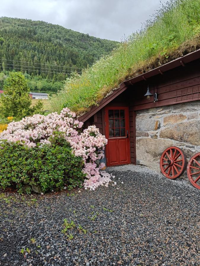 Orheimstunet - Gardsferie For Storfamilien Der Ogsa Hunden Er Velkommen Starheim Zewnętrze zdjęcie